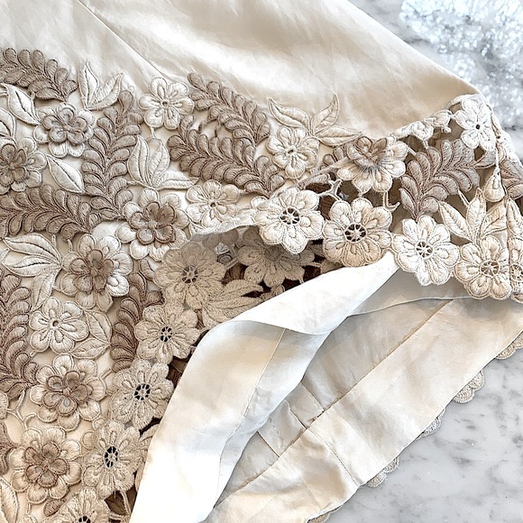 Vintage cream|taupe tonal embroidered mini dress with slight A-line size S/M - Picture 8 of 12